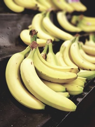 Bananas (1 kg / 2.2lbs)