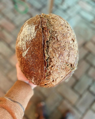 Sourdough bread with black rye  (1 kg/2.2 lb)