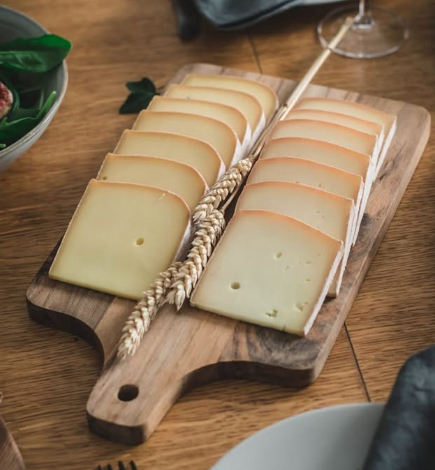 Raclette -  Queso de vaca (250 gr / 0.55lbs)