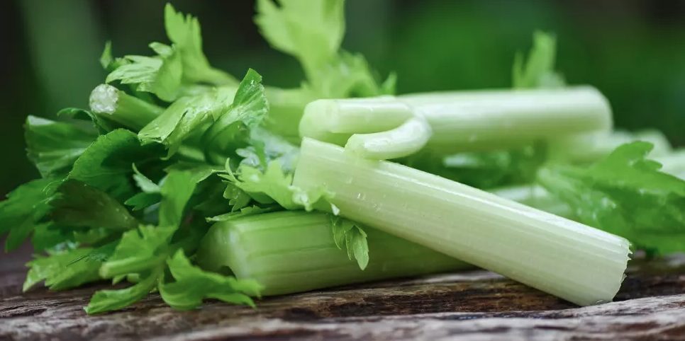 Celery ( pieza)