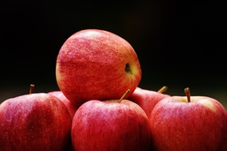 Red apple (1 kg / 2.2lbs)